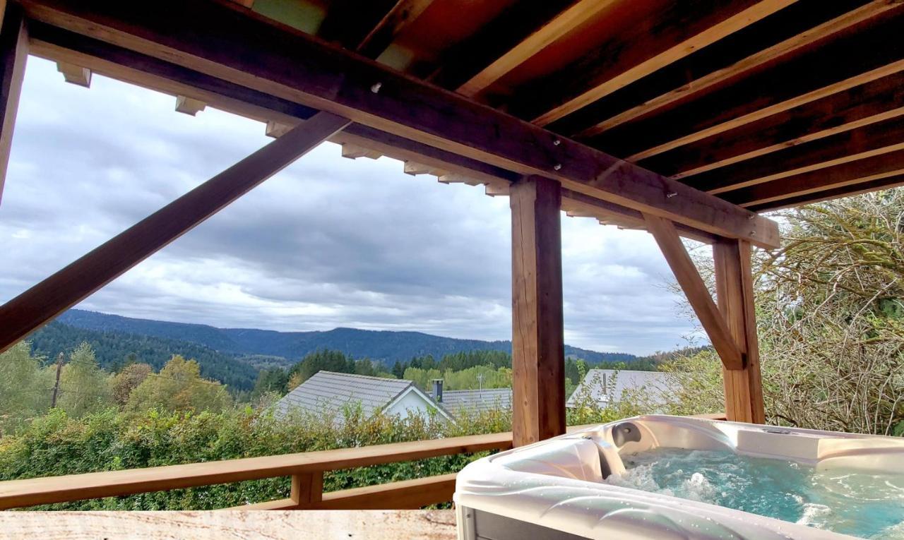 Gite Panoramique Et Spa De Liezey La Source Exterior foto